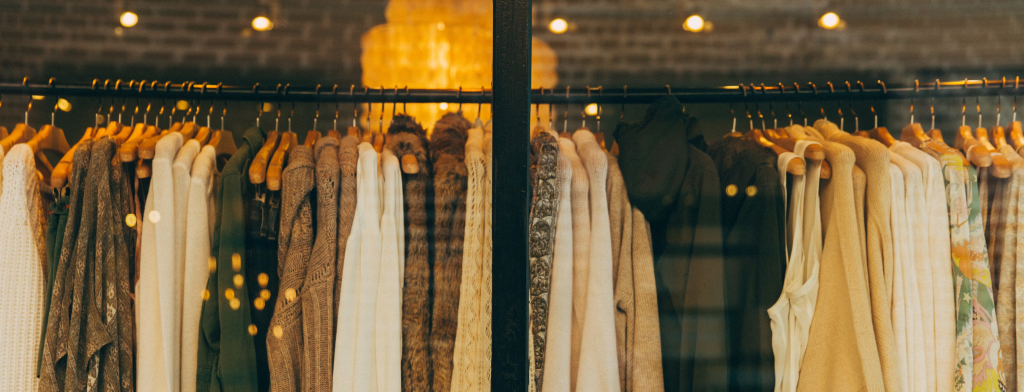 Analiza skuteczności kampanii reklamowej na Facebooku dla lokalnej marki odzieżowej