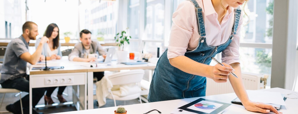 Strategie Facebooka dla startupów fintech – przewodnik do efektywnego wykorzystania mediów społecznościowych