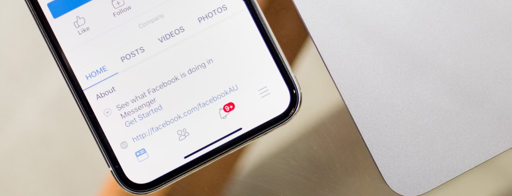 Wpływ zmian algorytmu Facebooka na zasięgi postów firmowych